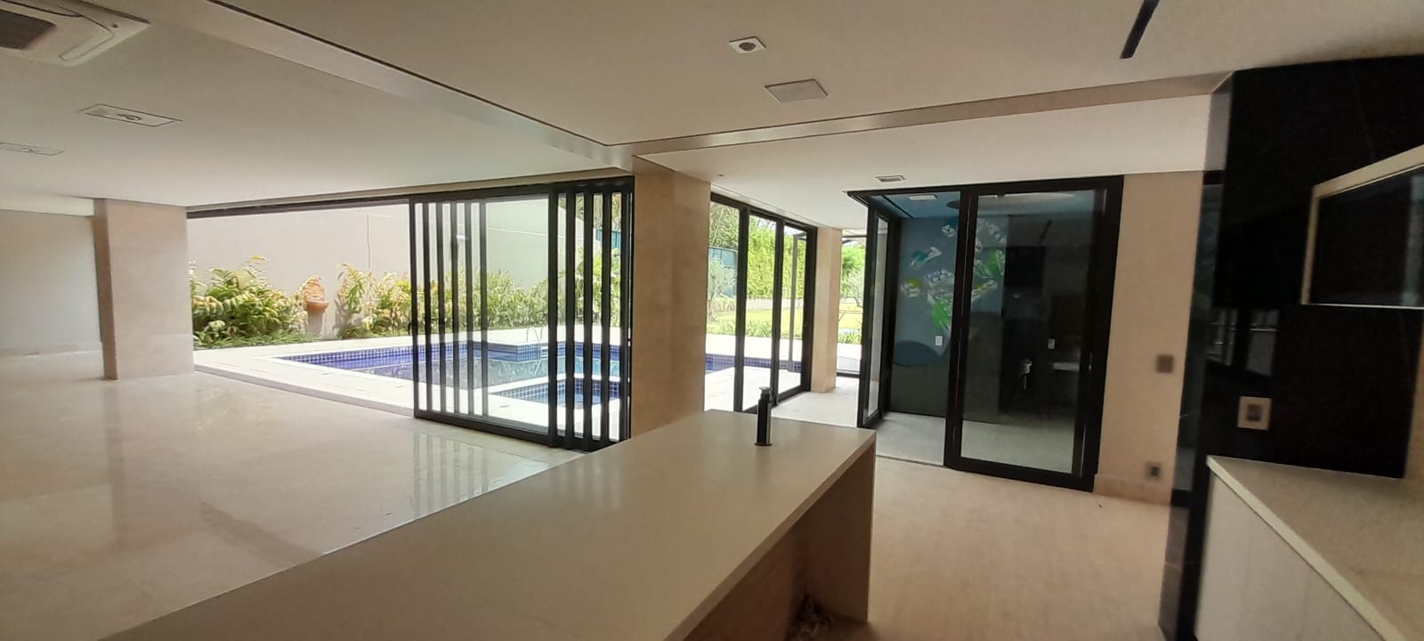 WhatsApp Image 2025-11-15 at 16.39.41 (2)